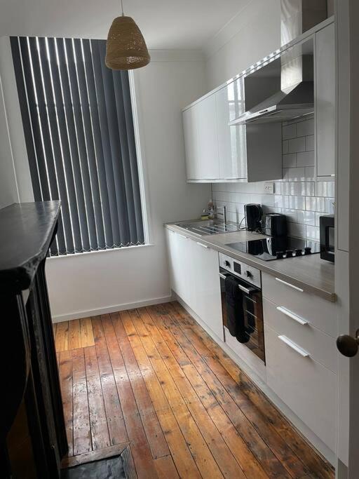 Spacious Flat For 6 City Center Gs305 Шефилд Экстерьер фото